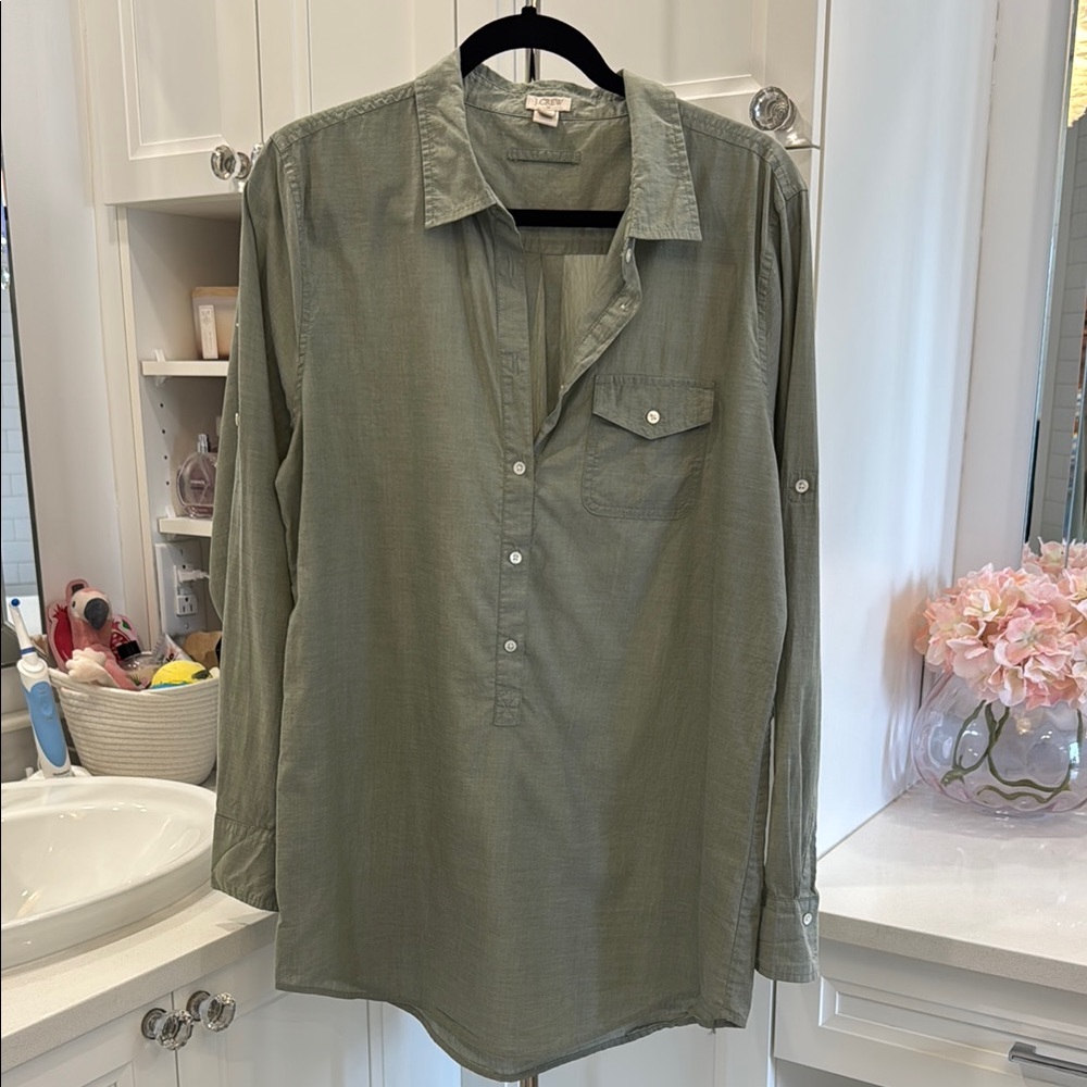 J. Crew Green Casual Button Down Shirt Relaxed Fit